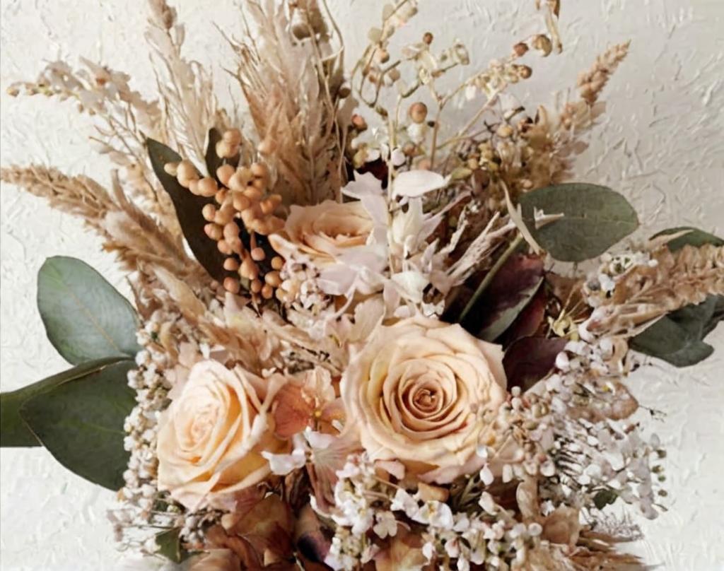 Ramos de novia preservados con espigas